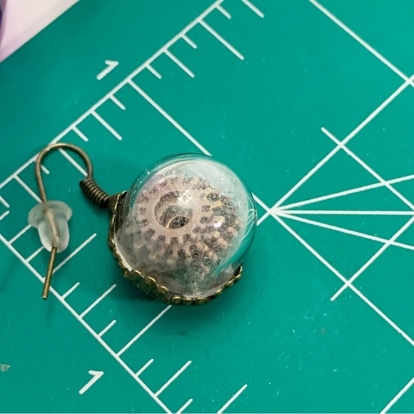 Steam punk dangle earrings gears in glass dome - Picture 2 of 11